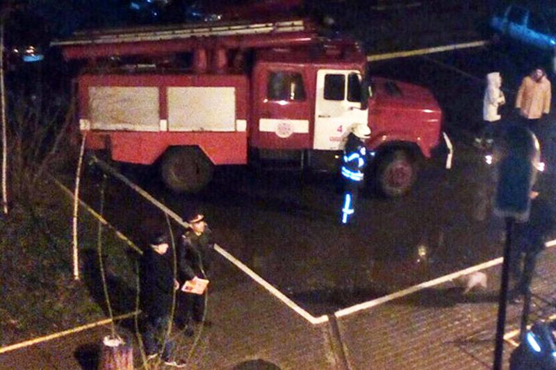 В процессе пожара в многоэтажке Одессы погибла женщина и четверо детей
