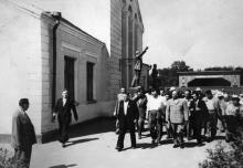Делегация Румынской рабочей партии посетила колхоз им. Буденного. Березовскоий р-н. 1956 г.