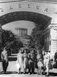 Одесса, вход на морвокзал. 1958 г.