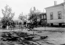 Вид на обсерваторию со двора, 1930-е гг.