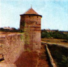 Башня крепости. Фото Р.И. Якименко в буклете «Приглашаем в Белгород-Днестровский», 1974 г.