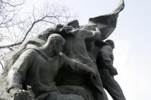 Памятник Потемкинцам. Фото В. Тенякова. 6 апреля 2017 г.