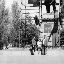 Ремонт памятника Шевченко, 1970-е гг.