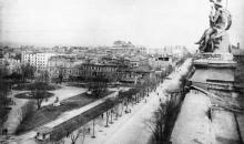 Вид с Пассажа на улицу Чкалова и парк им. Чкалова. Фото В. Иванова. 22 апреля 1944 г.