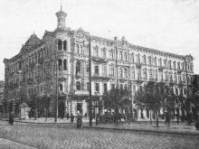 Одесса. Угол улиц Пушкинской и Кондратенко, гостиница «Бристоль». 1910-е гг.