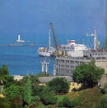 Вид на порт. Фотография в буклете Внешторгиздата «Одесса». 1980-е гг.