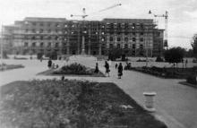 Площадь Октябрьской революции (Куликово поле), 1957 г.