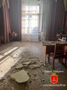 На фото: один з кабінетів Воронцовського палацу після ворожої атаки