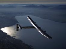  Solar Impulse 2. Reuters. : .