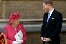 Елизавета II и принц Гарри. Фото: Steve Parsons / Reuters