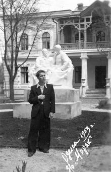 Дом отдыха «Моряк». Памятник Ленину и Сталину. Одесса. 1953 г.