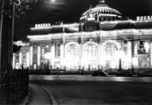 Вокзал и привокзальная площадь, фото Людмилы Ковалевой, 3 мая 1969 г.