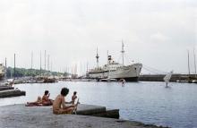 Одесса, яхтклуб в Отраде, учебное судно «Экватор». Фото Сергея Осташко. 1981 г.
