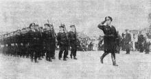 Одесса. Празднование Дня независимости Румынии 10 мая 1942 года. «Германские моряки на параде». Фото из «Одесской газеты»