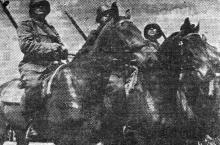Одесса. Празднование Дня независимости Румынии. Румынские артиллеристы на параде. 10 мая 1943 г. Фото из «Одесской газеты»