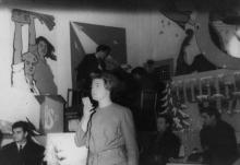 Новогодний огонек на заводе им. Октябрьской революции. г. Одесса, 1967 г. Негребецкий (1936)