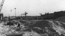 Строительство хлебной гавани на Судоремонтном заводе. Одесса, 1960 г. Выкрест (1605)