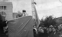 Митинг в защиту мира на заводе ЗОР. 1953 г.