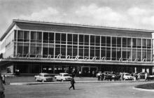 Автовокзал. Фото А. Підберьозького. Комплект мініфотографій «Одеса», 1968 р.