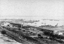 Вид на порт и Николаевскую церковь. Одесса. 1880-е гг.