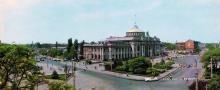 Будинок залізничного вокзалу. Фото З.А. Вишневського. З комплекту панорамных листівок «Одеса», 1973 р.