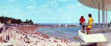 Один з міських пляжів (Аркадія). Фото З.А. Вишневського. З комплекту панорамных листівок «Одеса», 1973 р.