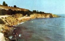 Берег моря поблизу Аркадії. Фото з фотогармошки «Одеса курортна», 1958 р.