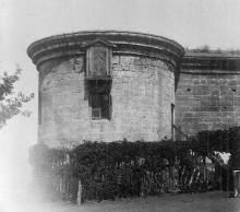 Башня аркадной стены бывш. карантина в Александровском парке, начало ХХ века