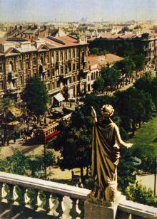 Одесса. Улица Советской Армии. Фото А. Кричевского на открытке из комплекта «Одесса», 1959 г.