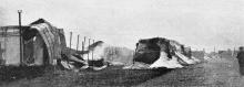 Сгоревшие склады с солью и остатки груд соли. Фото Пудичева в журнале «Нива», № 28, 1905 г.