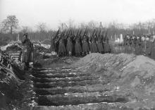 Похороны немецких солдат на 2-м христианском кладбище. Одесса, январь, 1944 г.