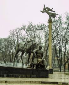 Памятник атаману Головатому. Фото О. Владимирского. 2005 г.