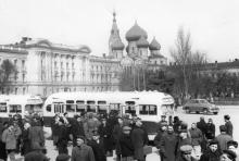 Одесса. На привокзальной площади. Фотограф Хорст Кох, 1956 г.
