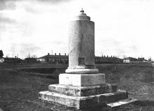 Памятник на могиле солдат, установленный караимами. Одесса. 1920-е гг.