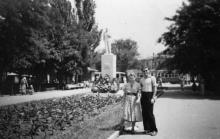 Одесса. На аллее, ведущей с площади им. Октябрьской революции на ул. Свердлова. 1957 г.