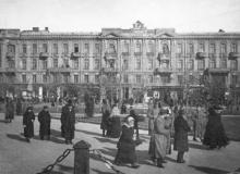 Вид на Пассаж с Соборной площади. Одесса. 1918 г.