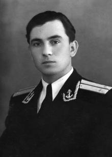 Офицер Иван Федорович Демьянов. 19 декабря 1954 г.