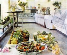 Кулинарный зал ресторана «Братислава». Фотография в буклете одесских ресторанов. 1970-е гг.