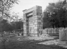 Одесса. Восстановление ворот 2-го еврейского кладбища. Фото А. Дроздовского
