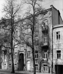 Дом № 17 по ул. Щепкина, 1903–1905, арх. В.А. Домбровский, Ф.А. Троупянский. Одесса. 1980-е гг.