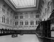 Центральный зал Одесской почтово-телеграфной конторы, фотография конца ХIХ - начала ХХ вв.